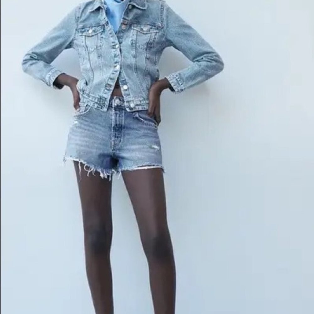 Zara Distressed Raw Hem Jean Shorts